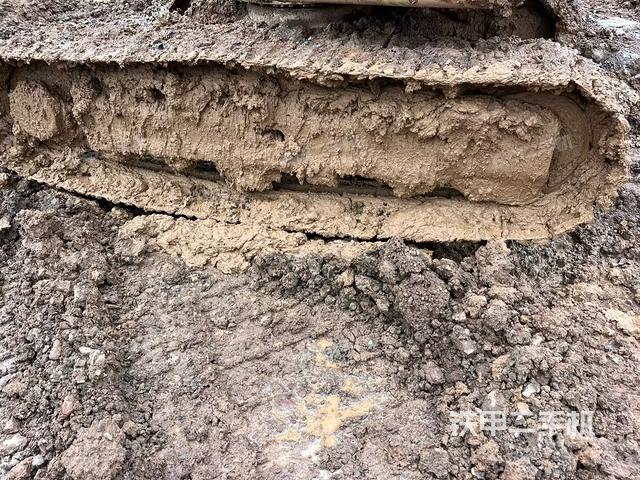 单侧履带整体（整机外观）