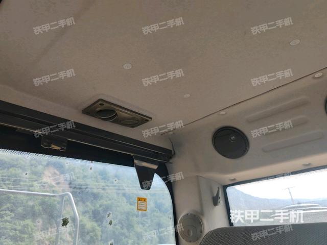 左后方玻璃角标（驾驶室部分）