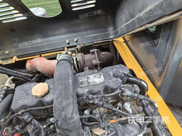 发动机整体俯视（整机外观）