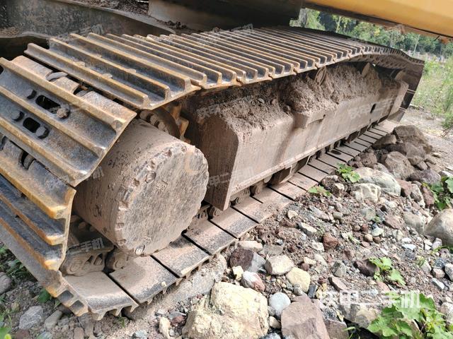 右侧履带整体（行走机构）