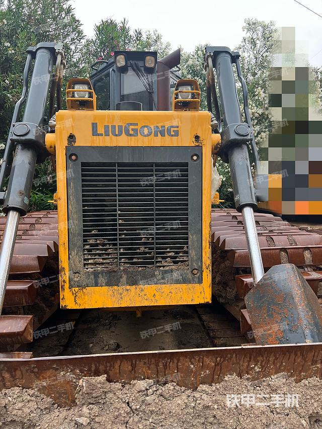 整机右后45°（设备外观及核心部件）