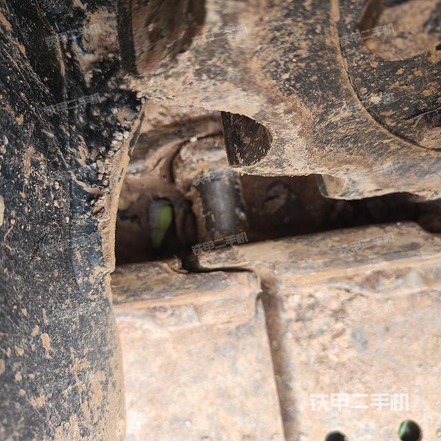 单侧履带整体（整机外观）