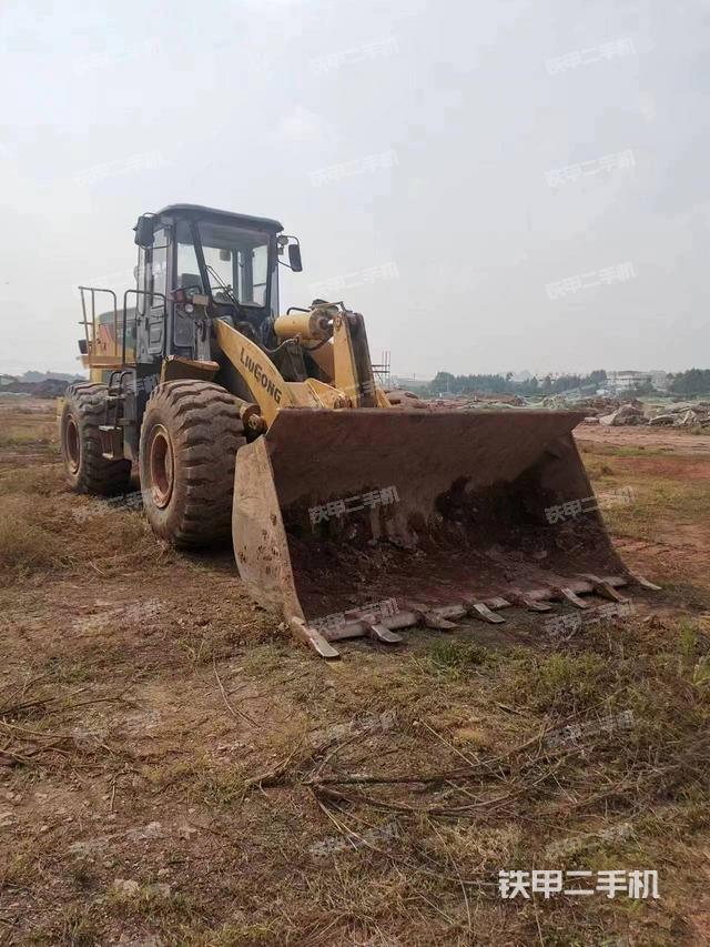 驾驶室工作台（整机外观及大件）