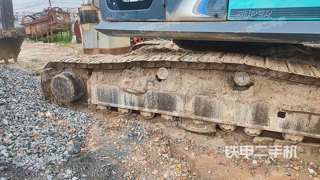 单侧履带整体（整机外观）