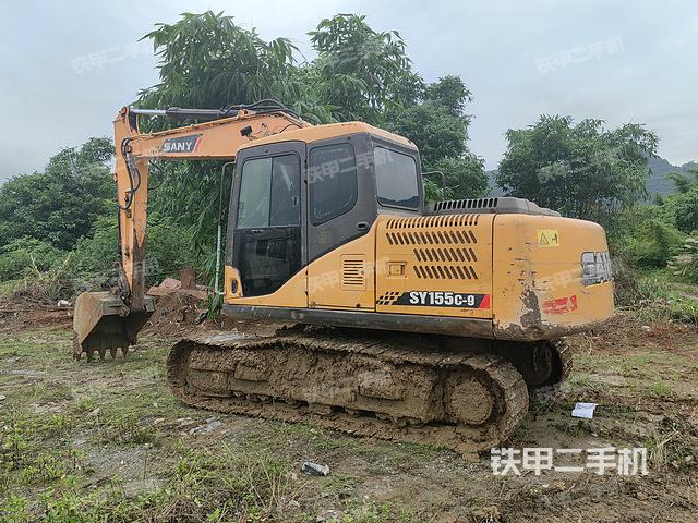 驾驶室顶部（整机外观）