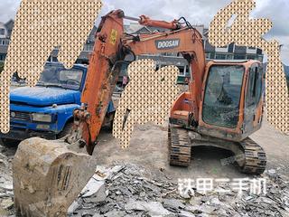 重庆斗山DX75挖掘机实拍图片