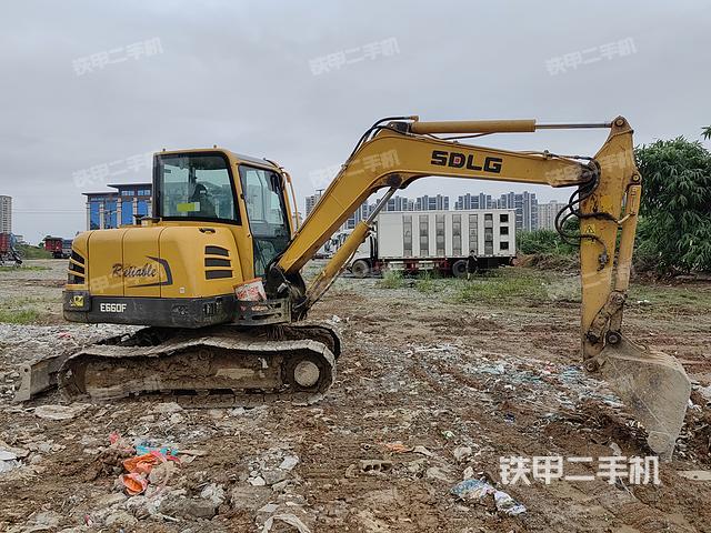 整机右后45°（整机外观）