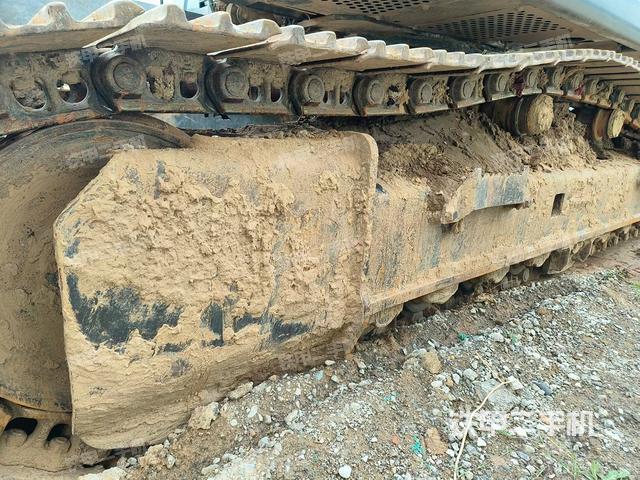 单侧履带整体（整机外观）