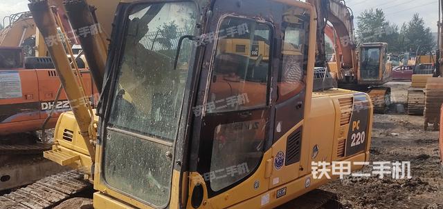 驾驶室整体（整机外观）