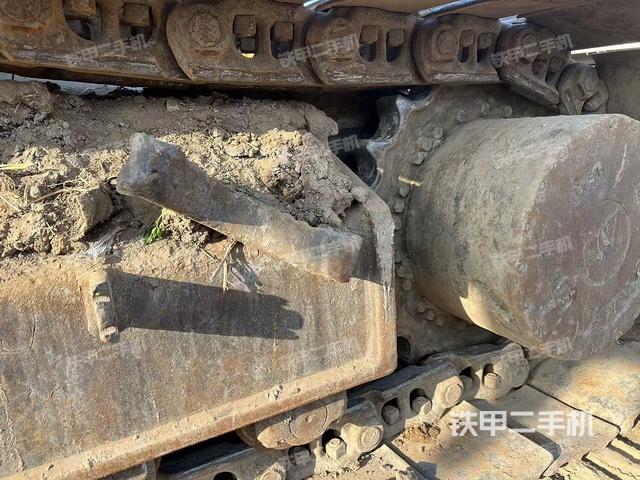 单侧履带整体（整机外观）