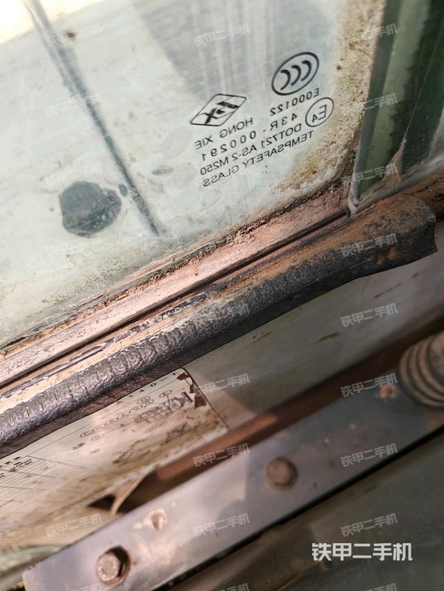 后窗玻璃角標(biāo)（駕駛室部分）