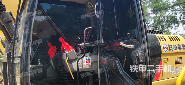 驾驶室整体（整机外观）