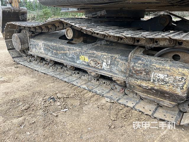 单侧履带整体（整机外观）