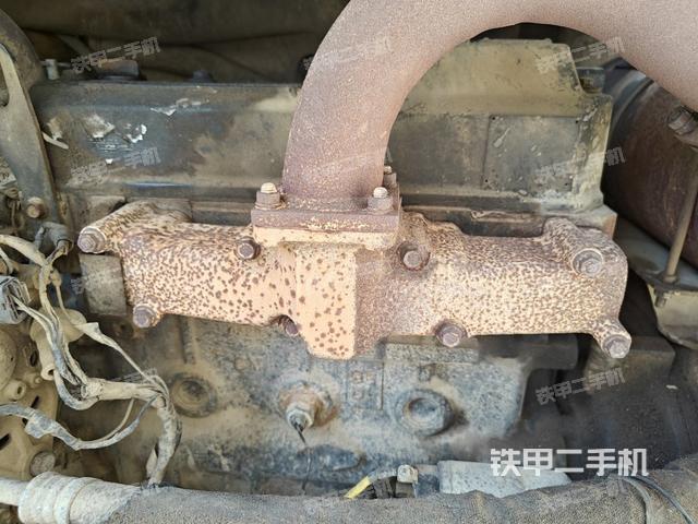 發(fā)動(dòng)機(jī)室（上車部件）