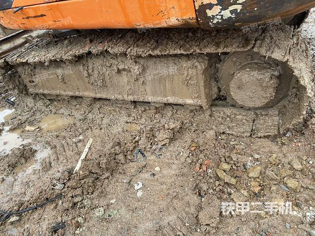 左側(cè)行走馬達(dá)蓋板（行走機(jī)構(gòu)）