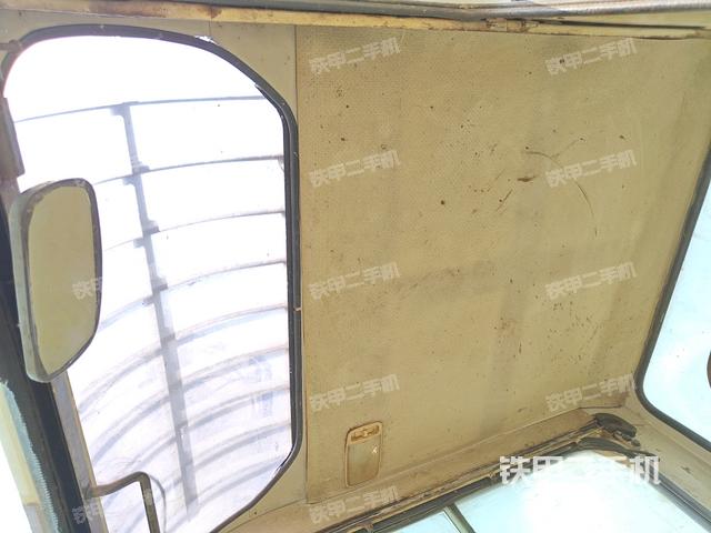 ?駕駛室正側(cè)（駕駛室部分）