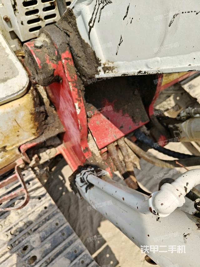 大臂根部?斜（工作和回轉(zhuǎn)裝置）