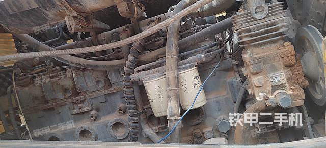 发动机左侧（整机外观及大件）