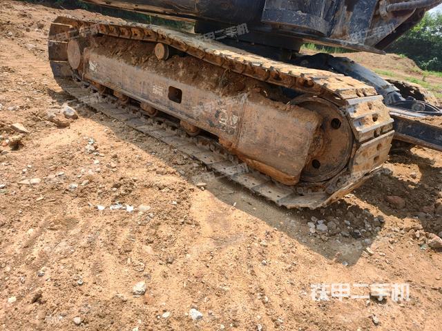 左側履帶整體?（行走機構）