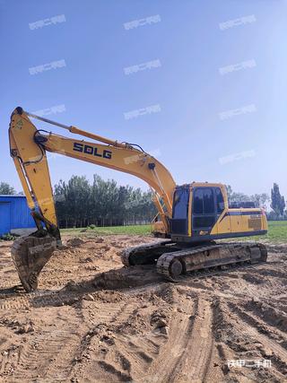 西宁山东临工LG6225挖掘机实拍图片