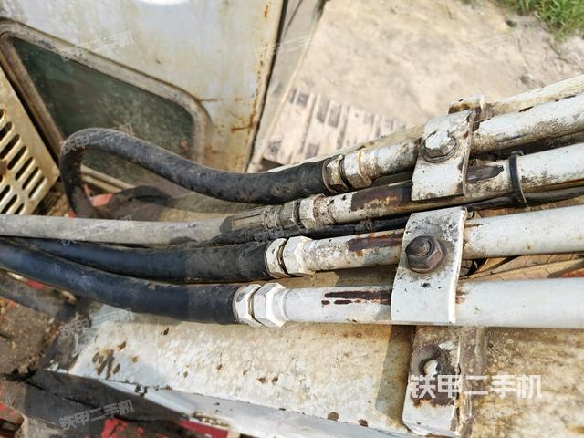 大臂背部俯視（工作和回轉(zhuǎn)裝置）