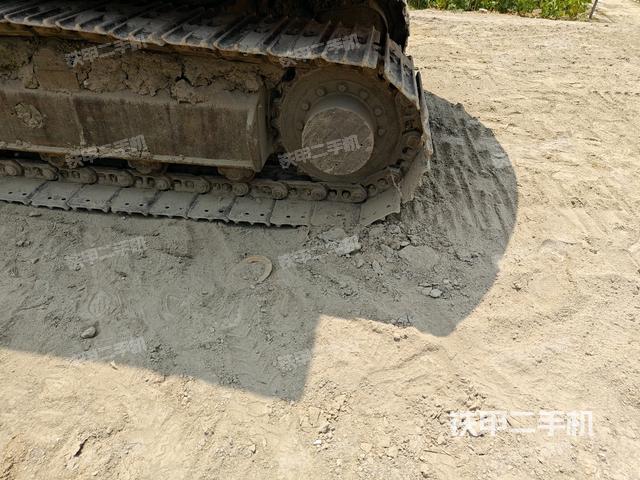 左導(dǎo)向輪（行走機(jī)構(gòu)）