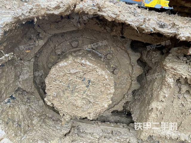 左導(dǎo)向輪（行走機(jī)構(gòu)）