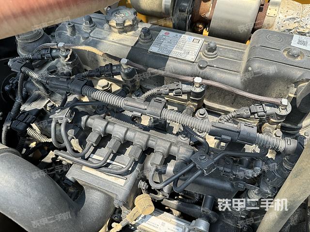 发动机整体俯视（整机外观）