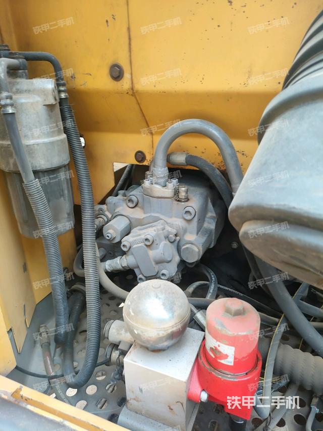 液压泵室（大件舱室）