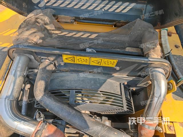 水箱+風(fēng)扇特寫(上車部件) 水箱+風(fēng)扇特寫(上車部件)