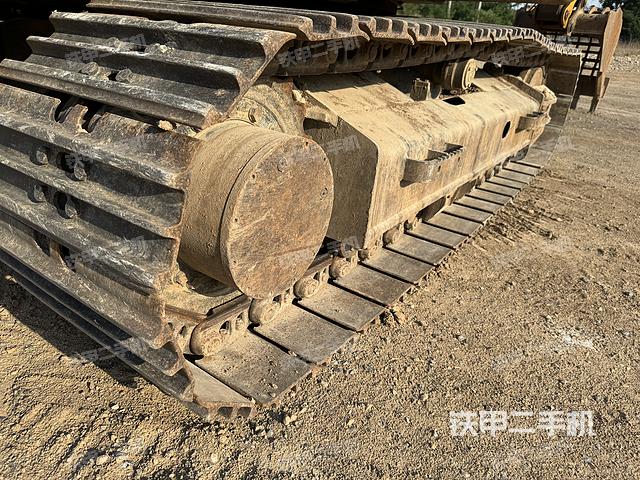 单侧履带整体（整机外观）