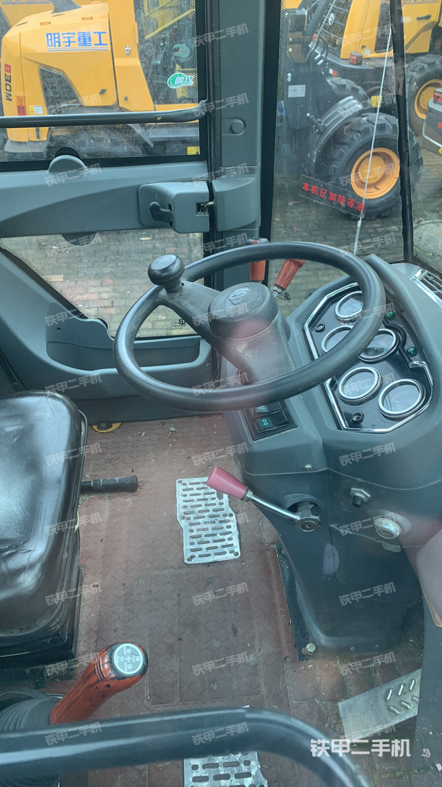 驾驶室操作台（整机外观及大件）