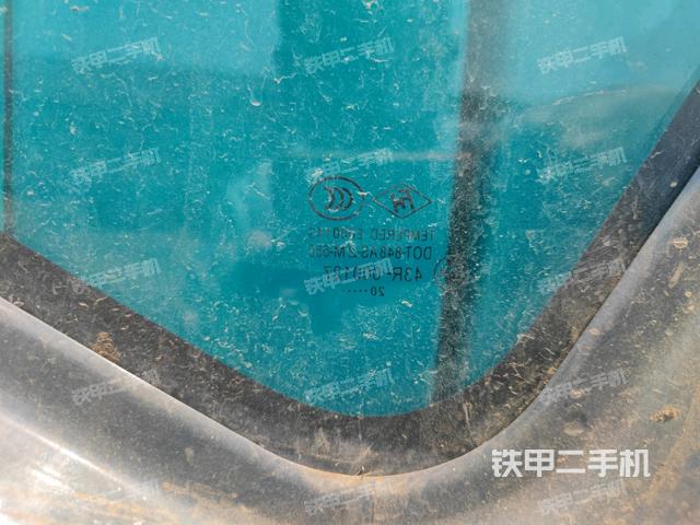 后窗玻璃角标(驾驶室部分) 后窗玻璃角标(驾驶室部分)