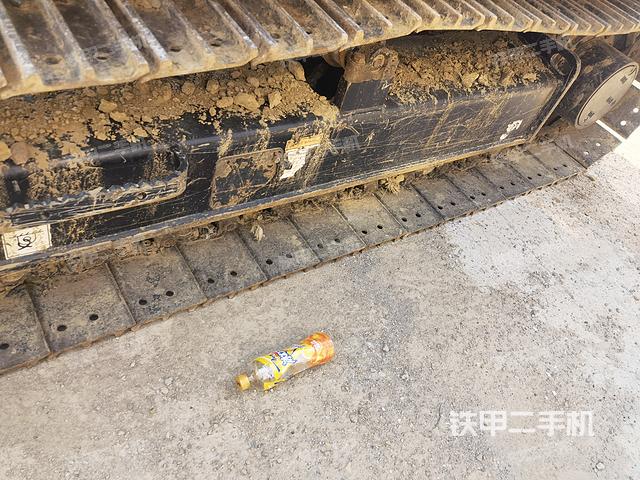 单侧履带整体（整机外观）