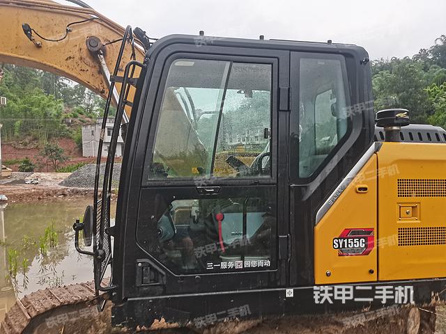 驾驶室整体（整机外观）