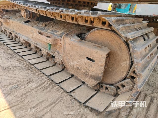 左側(cè)履帶整體?(行走機構(gòu)) 左側(cè)履帶整體?(行走機構(gòu))