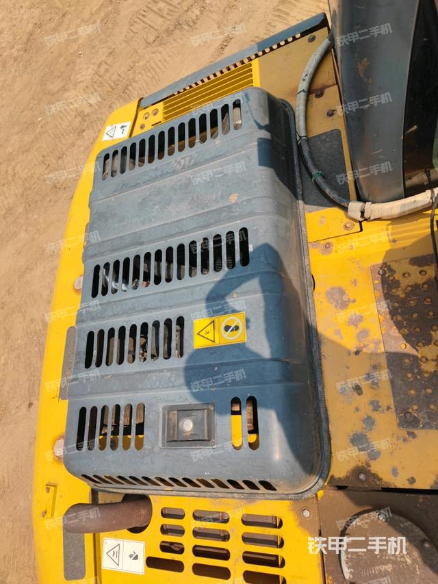 氣門室蓋螺絲特寫(上車部件) 氣門室蓋螺絲特寫(上車部件)