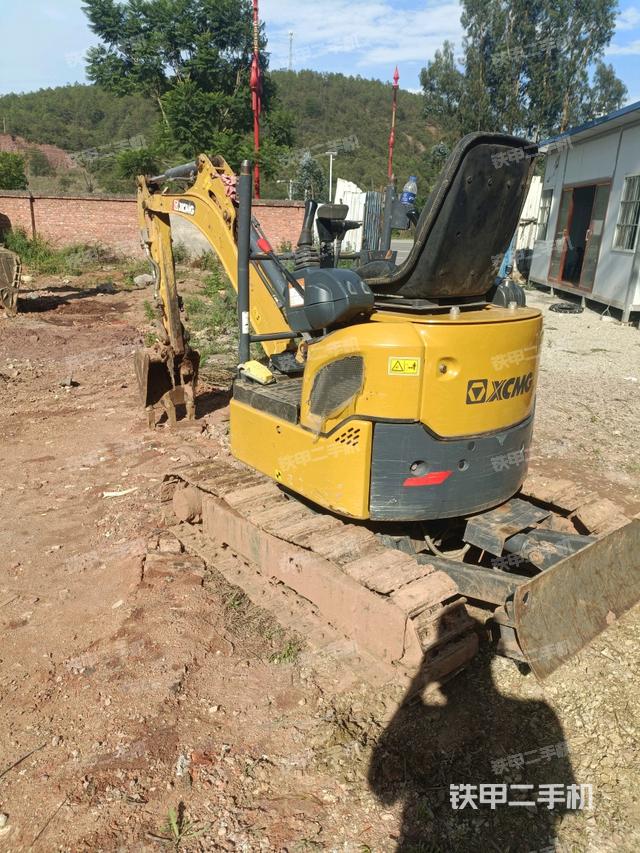 小臂整体右前（工作和回转装置）