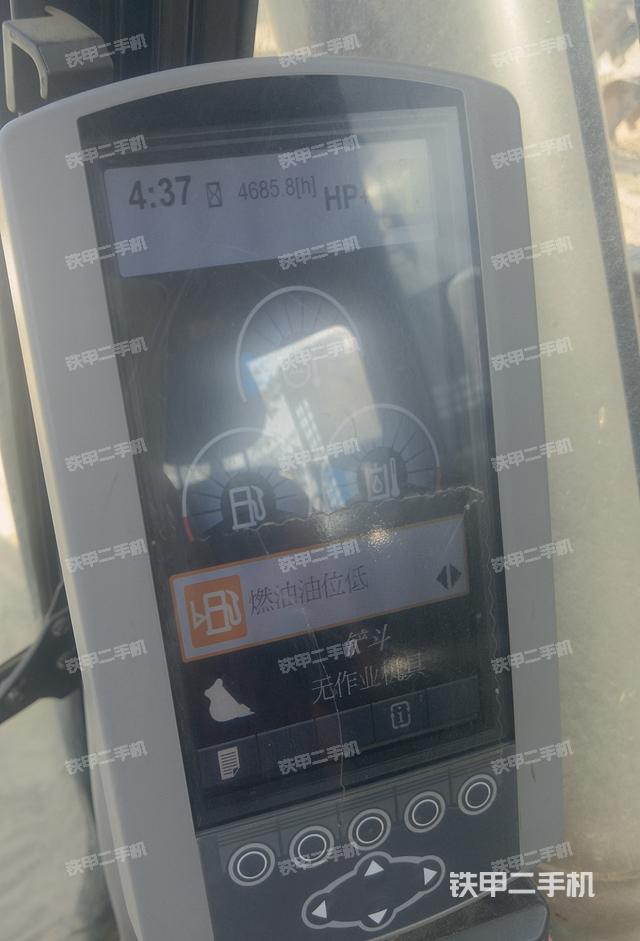 驾驶室整体（整机外观）