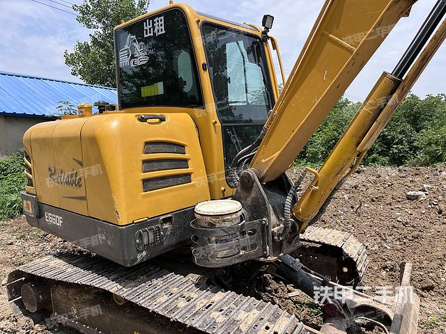 驾驶室整体（整机外观）