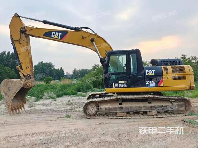 卡特彼勒CAT®326D2 L 液压挖掘机
