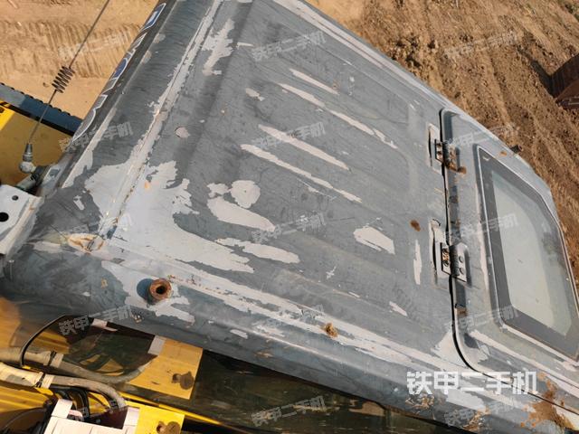 駕駛室頂部俯視(上車部件) 駕駛室頂部俯視(上車部件)