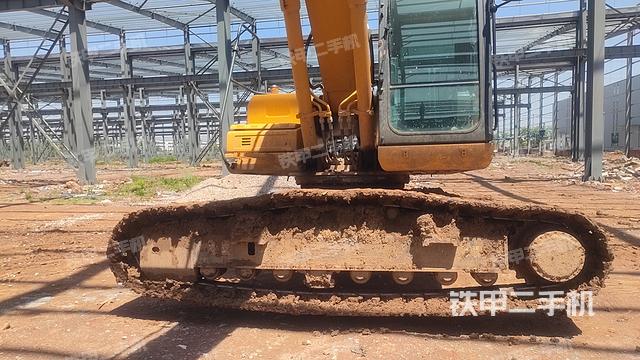 单侧履带整体（整机外观）