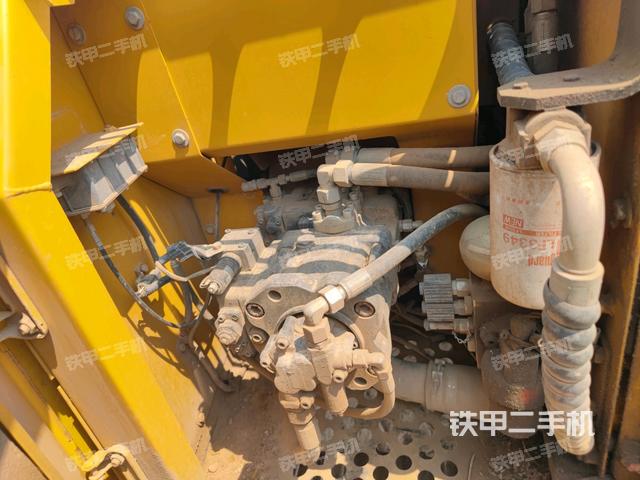 液壓泵斜45?左(大件艙室) 液壓泵斜45?左(大件艙室)