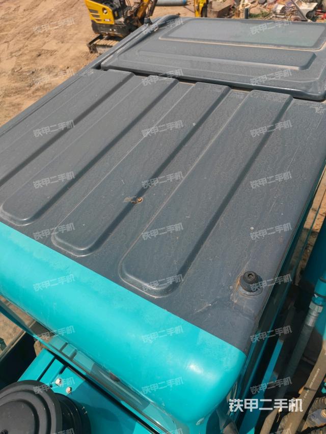 驾驶室顶部俯视(上车部件) 驾驶室顶部俯视(上车部件)