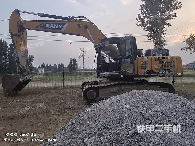 驾驶室整体（整机外观）