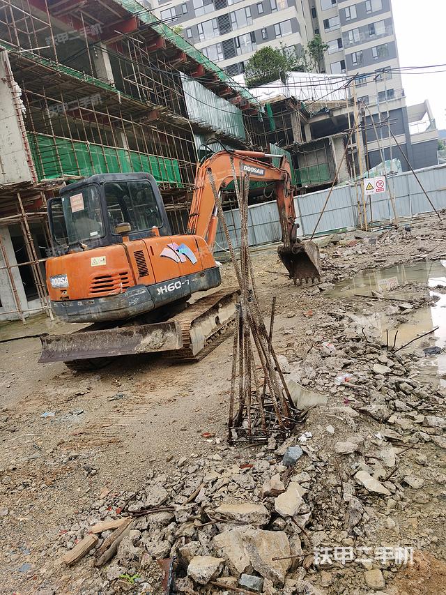 整机右后45°（整机外观）