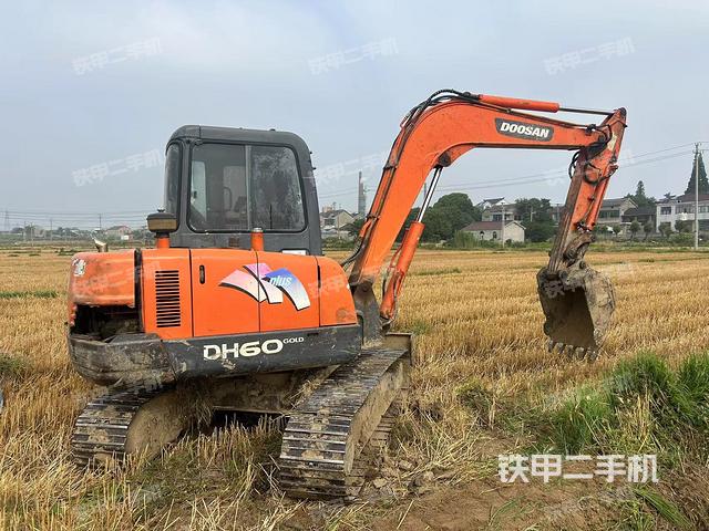 整机右后45°（整机外观）