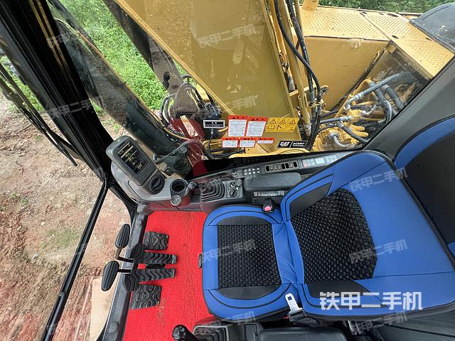 驾驶室整体（整机外观）