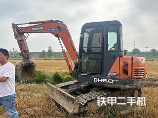 江苏-镇江市二手斗山DH55-V挖掘机实拍照片